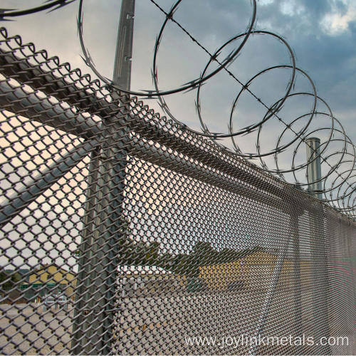hot dipped galvanized chain link fence